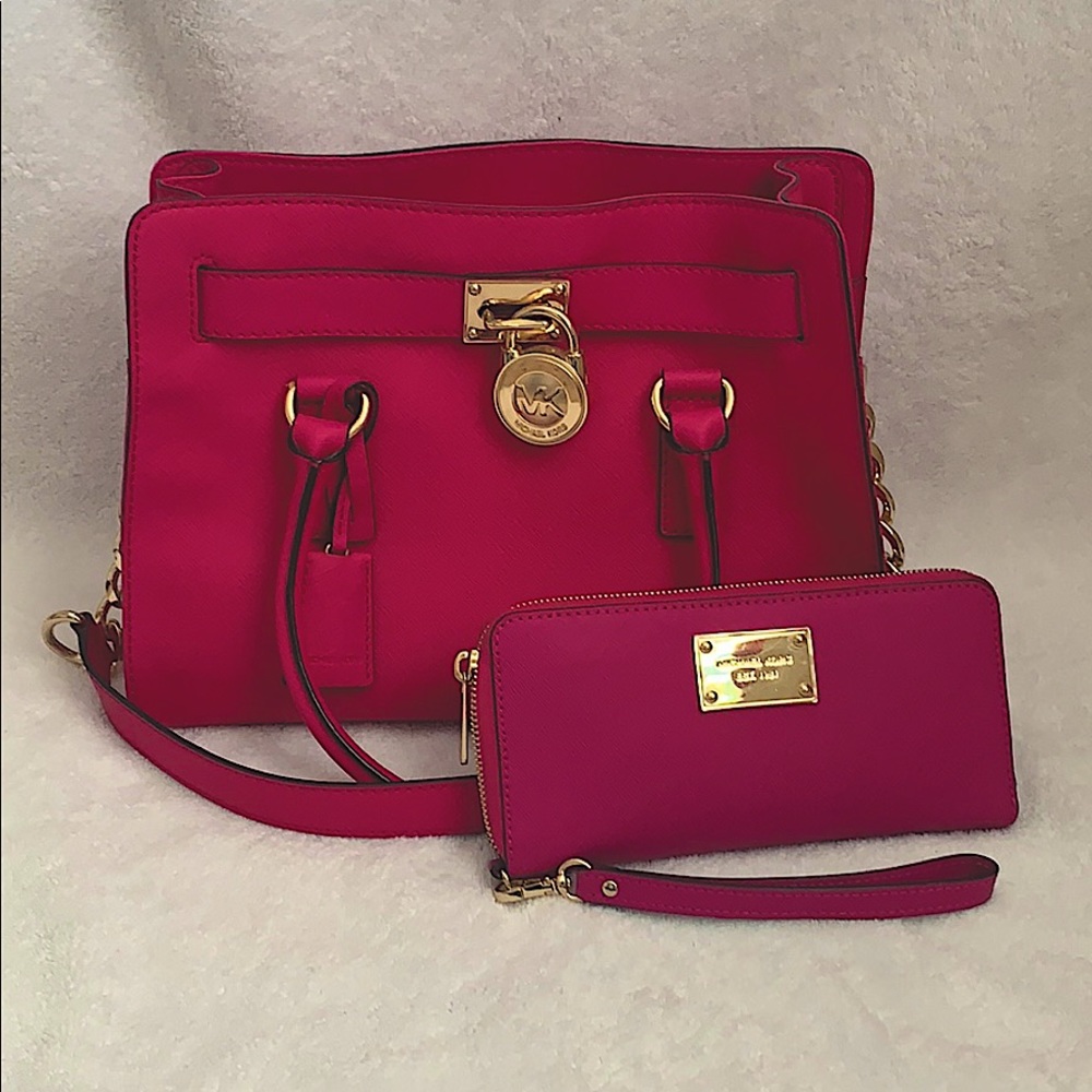 MICHAEL KORS HotPink Hamilton Shoulder Bag (LARGE)